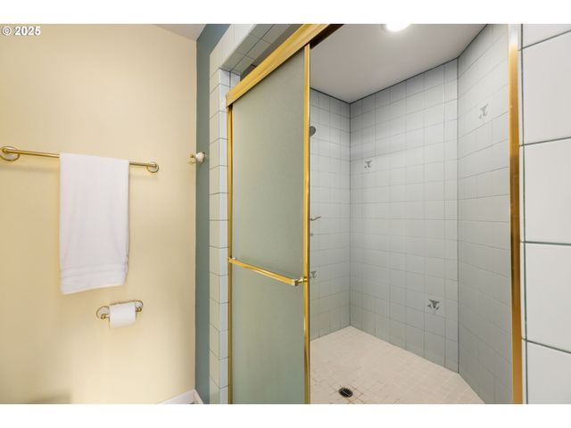 9676 Se CHULA VISTA Ct, Happy Valley, OR 97086