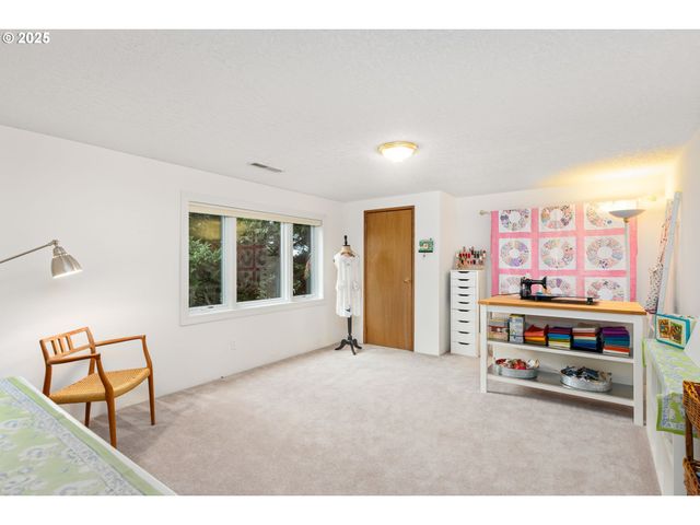 9676 Se CHULA VISTA Ct, Happy Valley, OR 97086