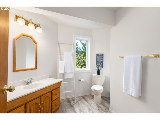 9676 Se CHULA VISTA Ct, Happy Valley, OR 97086