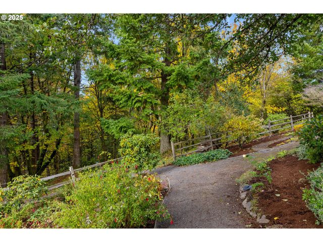 9676 Se CHULA VISTA Ct, Happy Valley, OR 97086