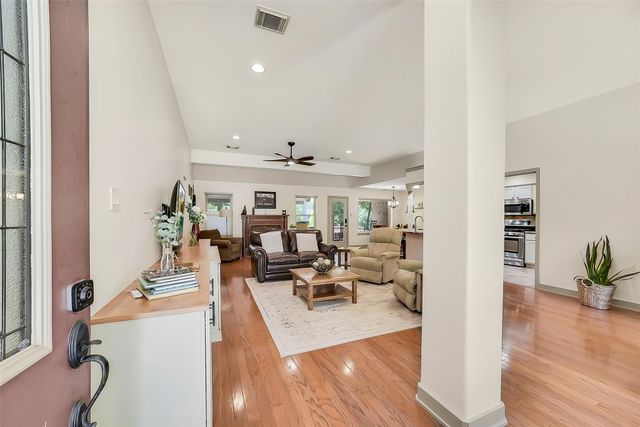 35 Blush Hill Drive, Conroe, TX 77304