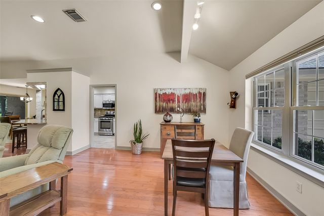 35 Blush Hill Drive, Conroe, TX 77304