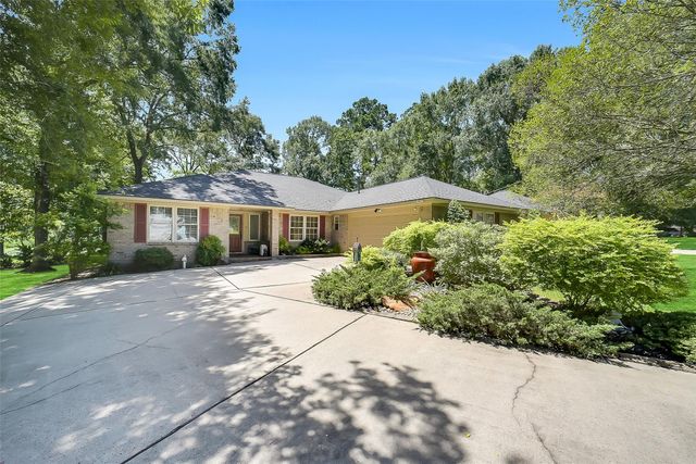 35 Blush Hill Drive, Conroe, TX 77304