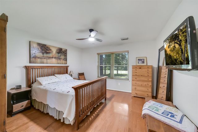 35 Blush Hill Drive, Conroe, TX 77304