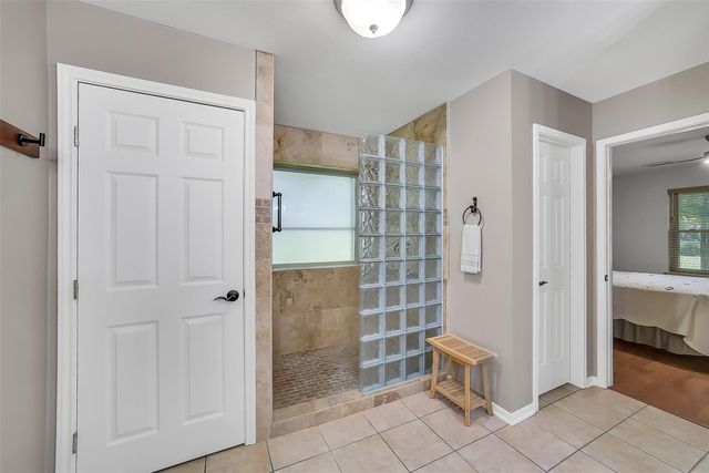 35 Blush Hill Drive, Conroe, TX 77304