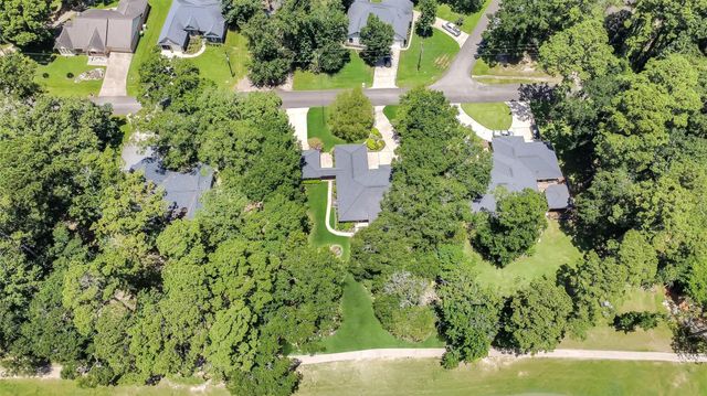 35 Blush Hill Drive, Conroe, TX 77304