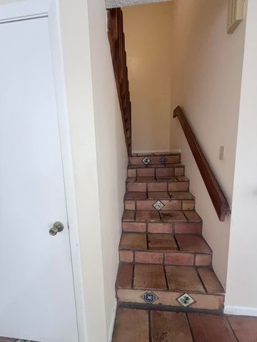 3725 VILLAGE Drive D, Delray Beach, FL 33445