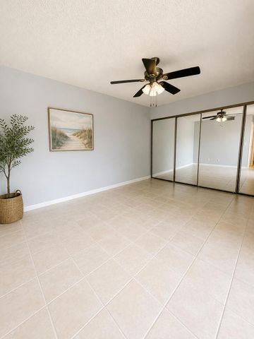 3725 VILLAGE Drive D, Delray Beach, FL 33445