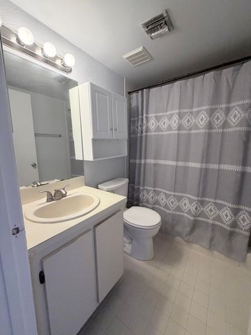 3725 VILLAGE Drive D, Delray Beach, FL 33445