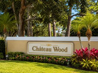 3725 VILLAGE Drive D, Delray Beach, FL 33445