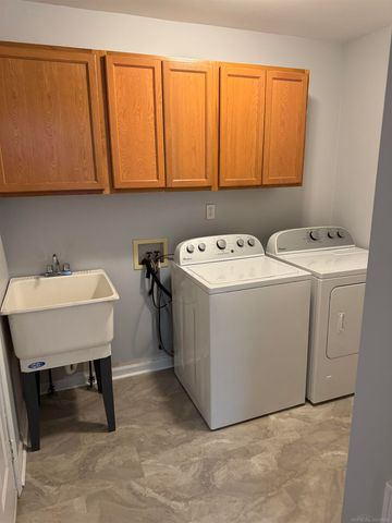 15568 Austin Court, Clinton Twp, MI 48035