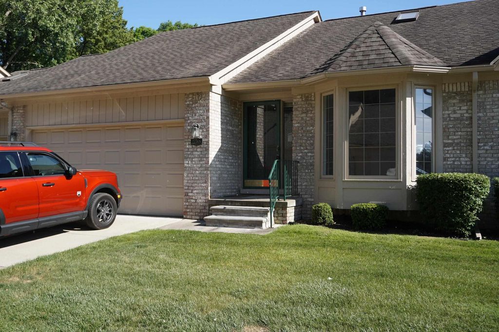 15568 Austin Court, Clinton Twp, MI 48035