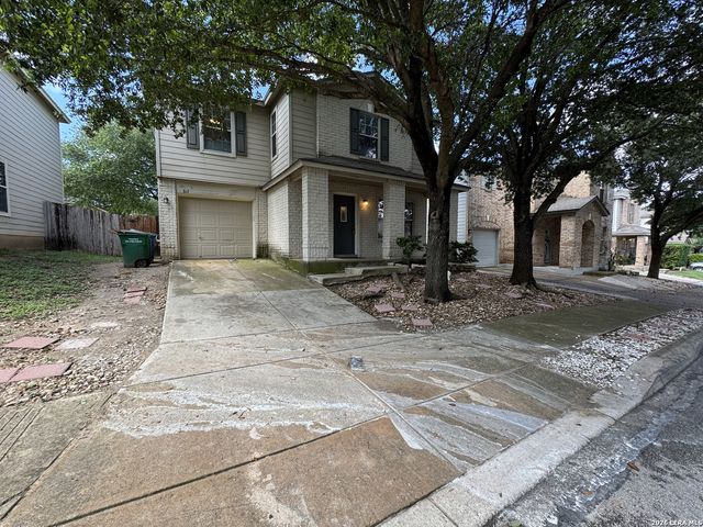 861 Barrel Pt, San Antonio, TX 78251