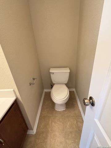 861 Barrel Pt, San Antonio, TX 78251