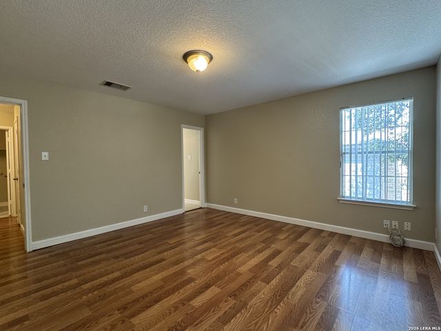 861 Barrel Pt, San Antonio, TX 78251