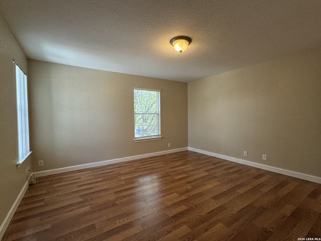 861 Barrel Pt, San Antonio, TX 78251