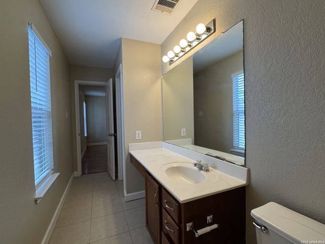 861 Barrel Pt, San Antonio, TX 78251
