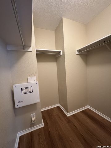 861 Barrel Pt, San Antonio, TX 78251