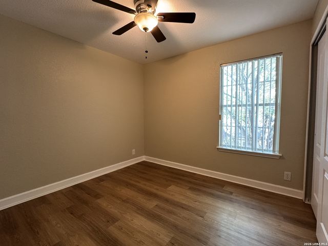 861 Barrel Pt, San Antonio, TX 78251