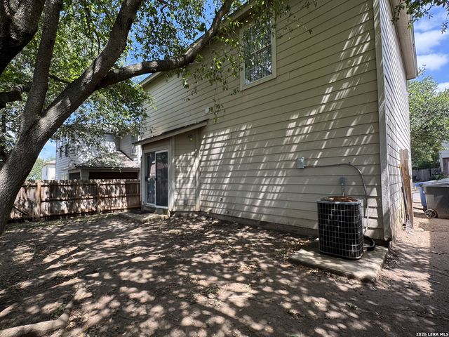 861 Barrel Pt, San Antonio, TX 78251