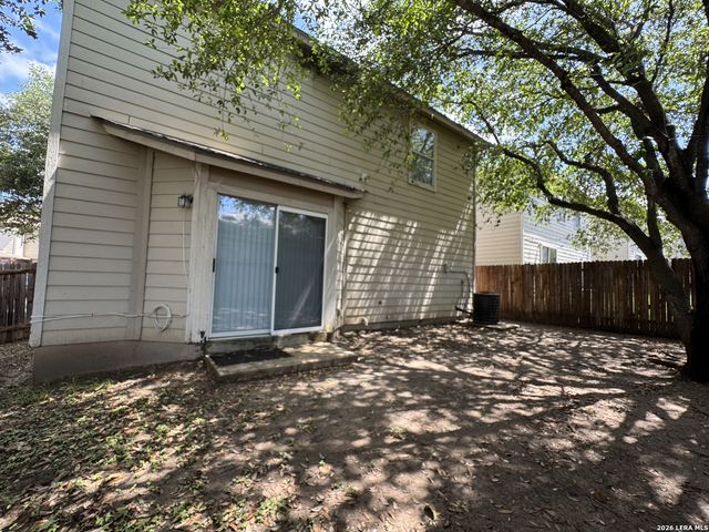861 Barrel Pt, San Antonio, TX 78251
