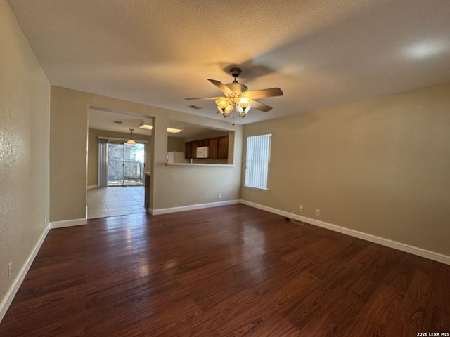861 Barrel Pt, San Antonio, TX 78251
