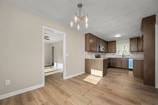 130 Meadowbrook Dr, Woodbury, TN 37190