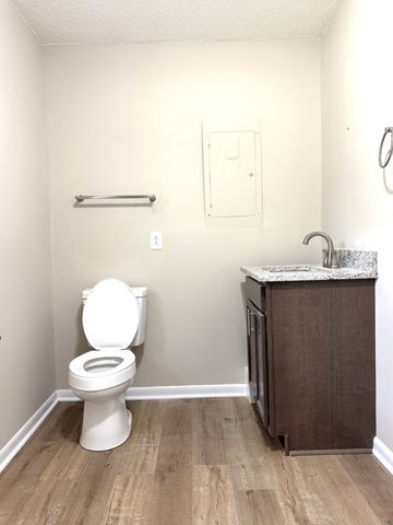 130 Meadowbrook Dr, Woodbury, TN 37190