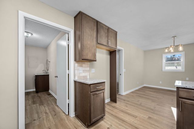 130 Meadowbrook Dr, Woodbury, TN 37190