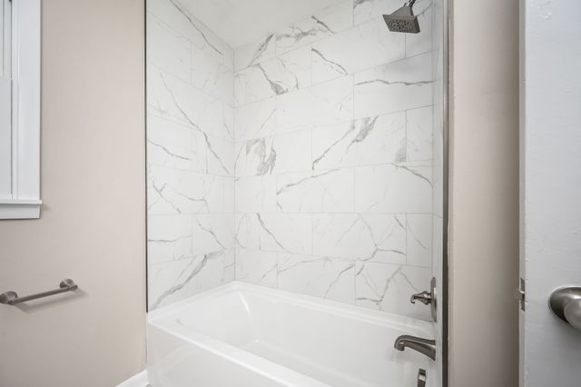 130 Meadowbrook Dr, Woodbury, TN 37190