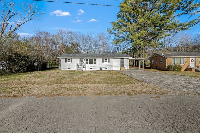 130 Meadowbrook Dr, Woodbury, TN 37190