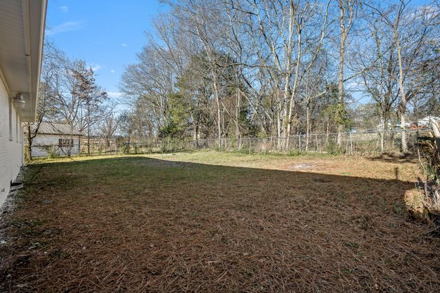 130 Meadowbrook Dr, Woodbury, TN 37190