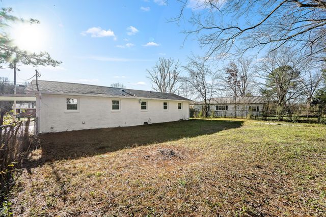 130 Meadowbrook Dr, Woodbury, TN 37190