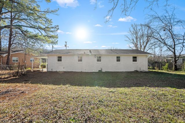 130 Meadowbrook Dr, Woodbury, TN 37190