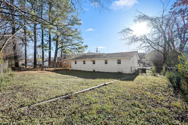 130 Meadowbrook Dr, Woodbury, TN 37190