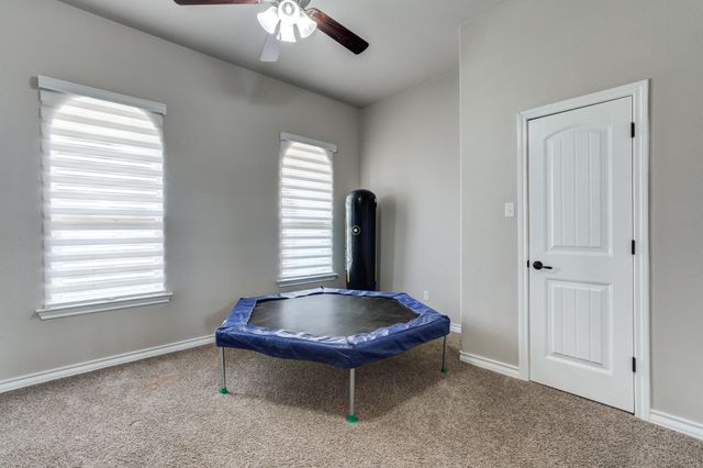 9608 Justice Avenue, Lubbock, TX 79424