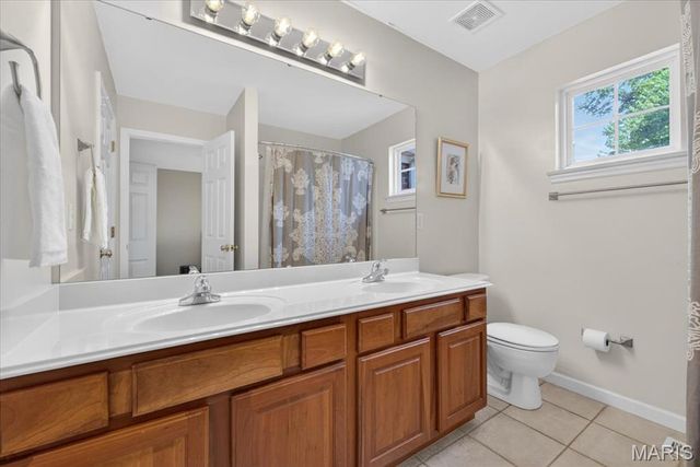 10 Arbor Road, Olivette, MO 63132