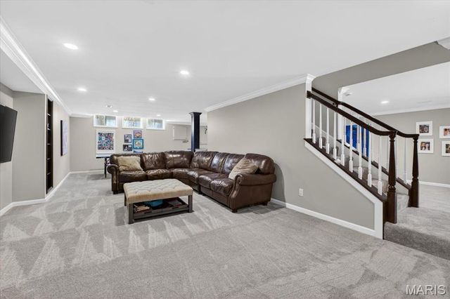 10 Arbor Road, Olivette, MO 63132