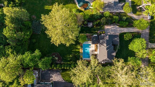 10 Arbor Road, Olivette, MO 63132