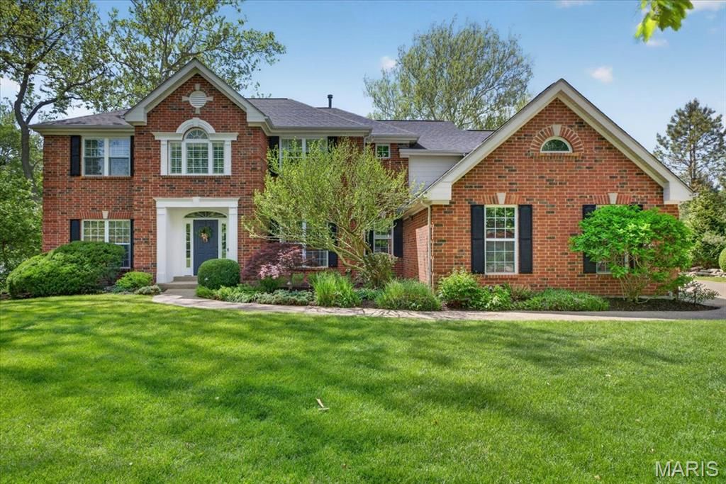 10 Arbor Road, Olivette, MO 63132