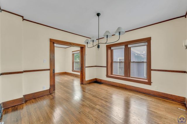 1631 SW Western AVE, Topeka, KS 66604