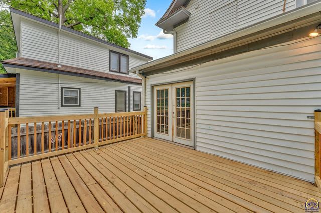 1631 SW Western AVE, Topeka, KS 66604