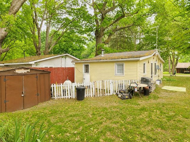 6242 Beech Drive, Lake, MI 48632