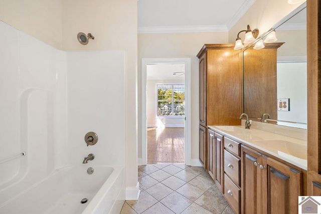 3250 Madison Street, Paducah, KY 42001