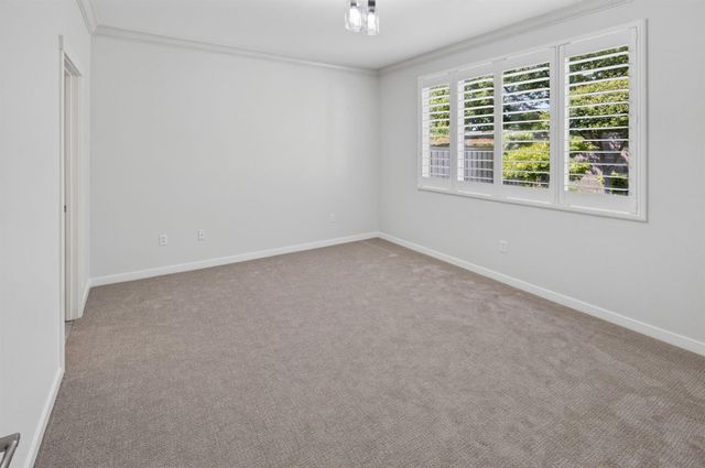 593 Orchid Ln, Lincoln, CA 95648