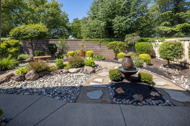 593 Orchid Ln, Lincoln, CA 95648