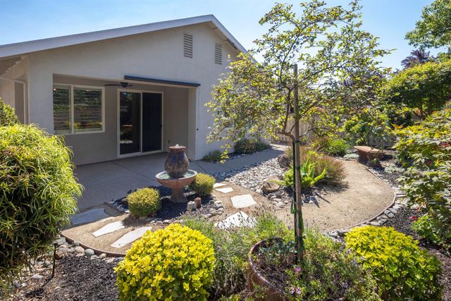 593 Orchid Ln, Lincoln, CA 95648