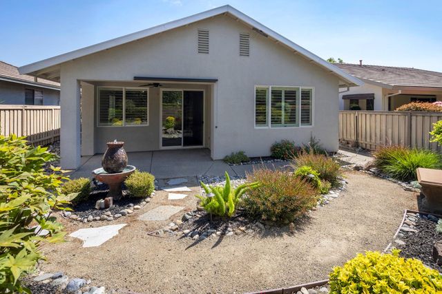 593 Orchid Ln, Lincoln, CA 95648
