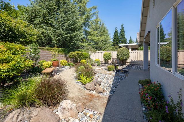 593 Orchid Ln, Lincoln, CA 95648