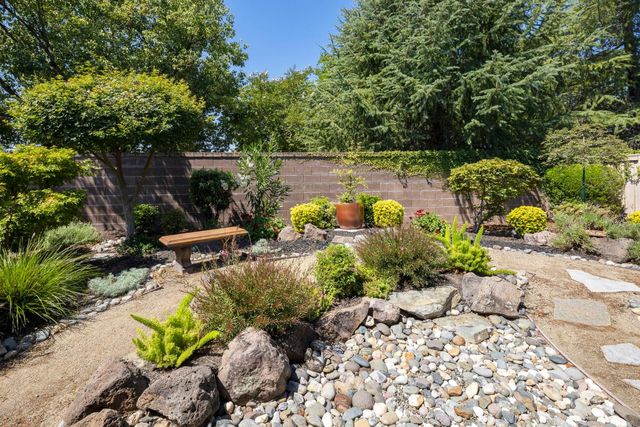 593 Orchid Ln, Lincoln, CA 95648